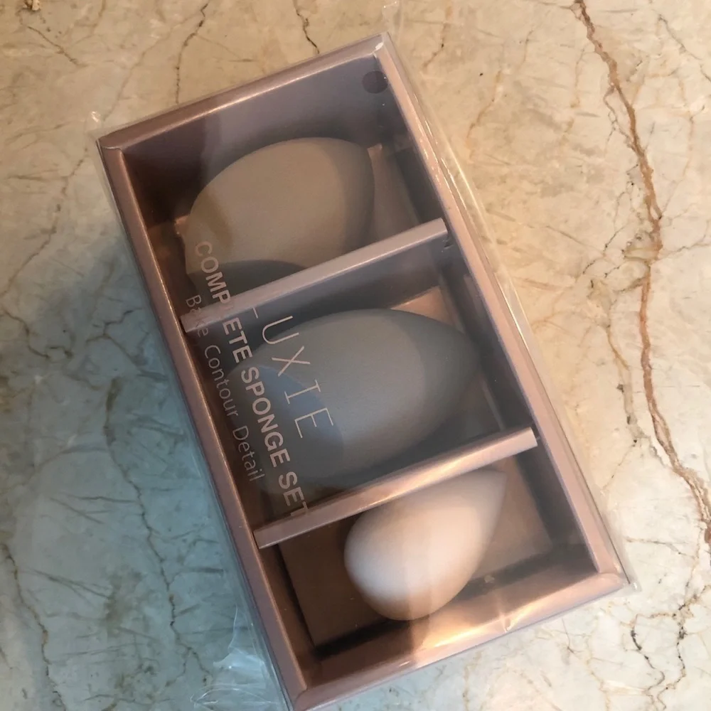 Brand New In Box Luxie Complete Sponge Set